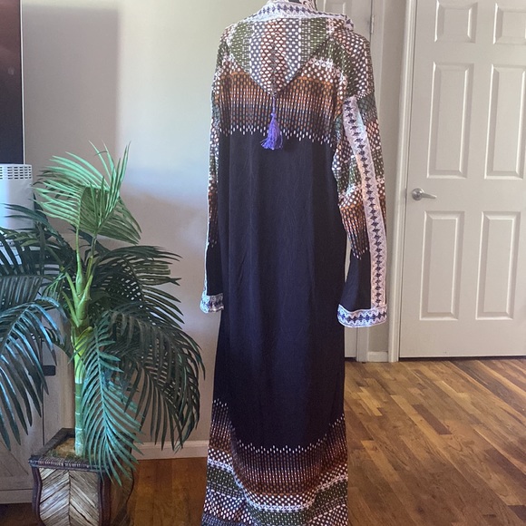 Saudi Abaya Dress - Picture 5 of 8